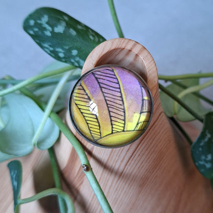 Round Brooch Pins